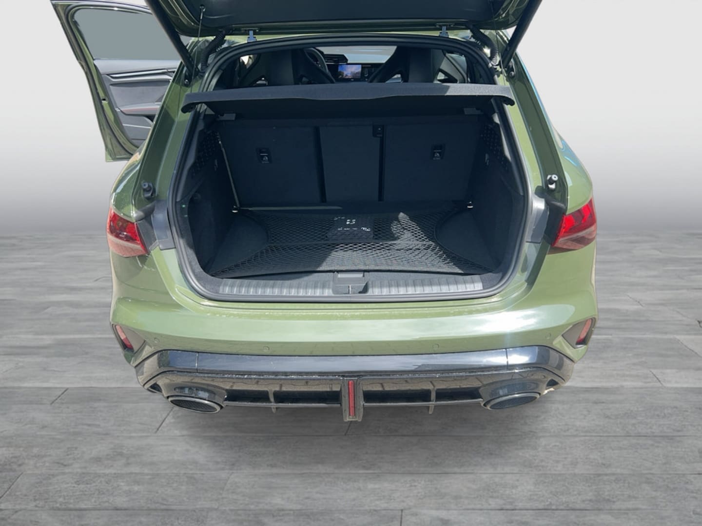 Bild über Audi RS 3 Sportback TFSI quattro 294 kW S tronic - für weitere Informationen kontaktieren Sie den Audi Partner