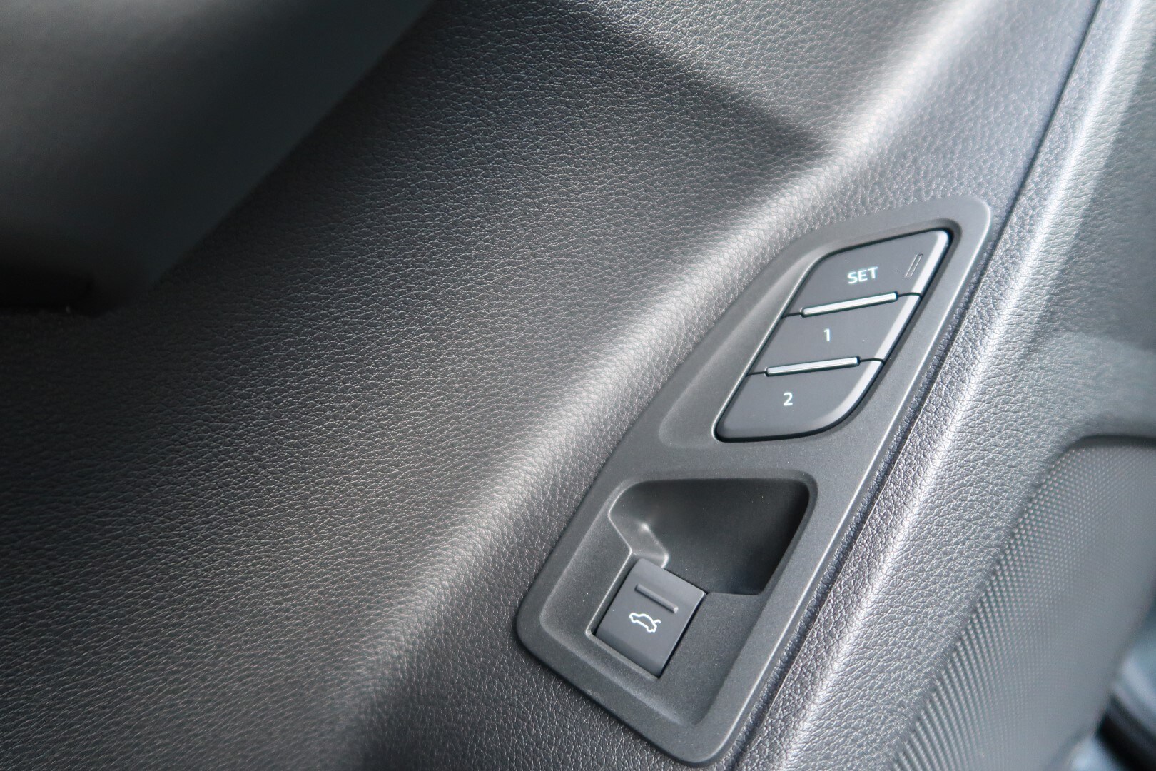 Image about Audi Q3 S line 40 TDI quattro 147 kW (200 PS) S tronic