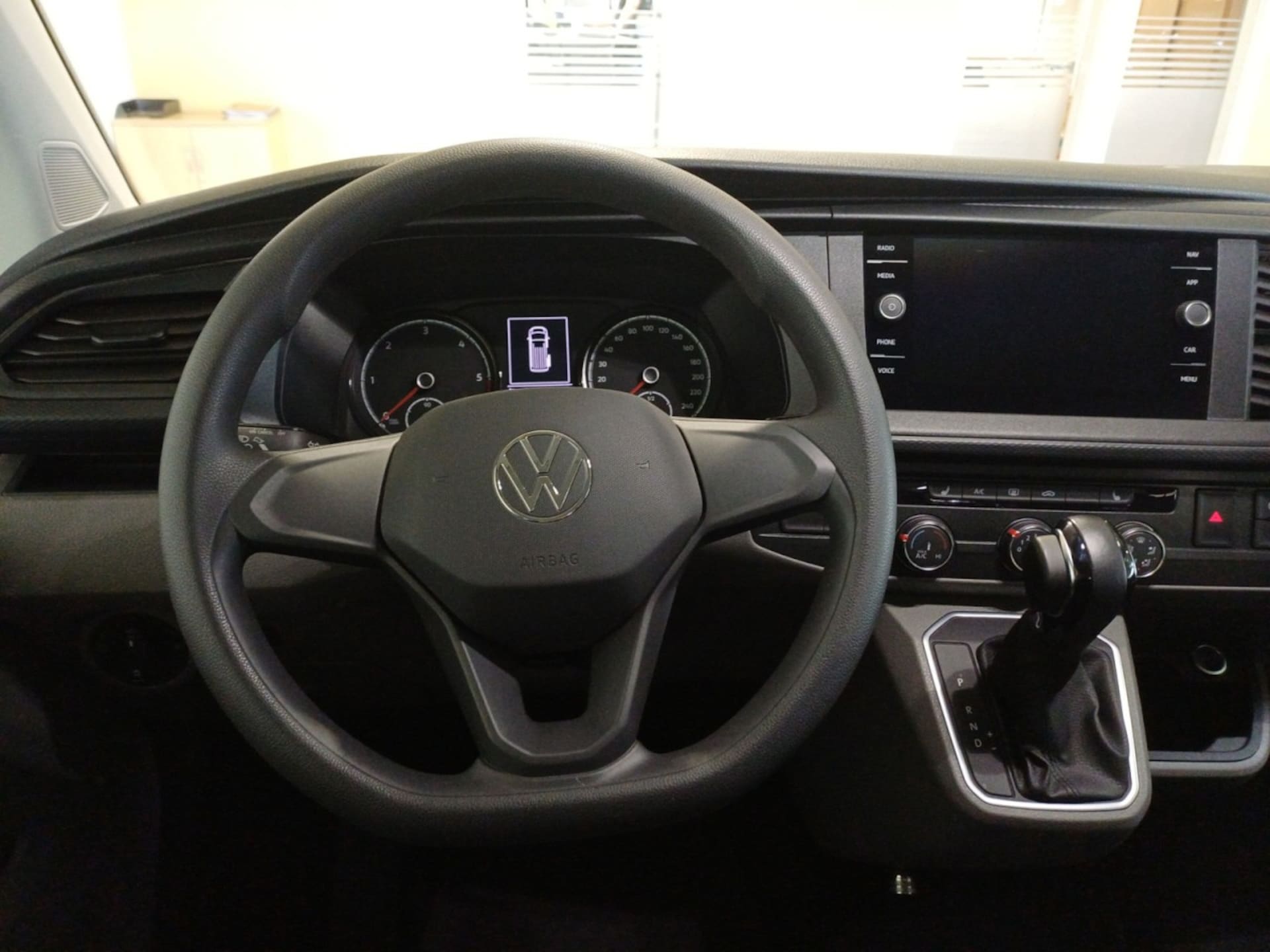 Volkswagen T6.1 Caravelle kurzer Radstand Comfortline