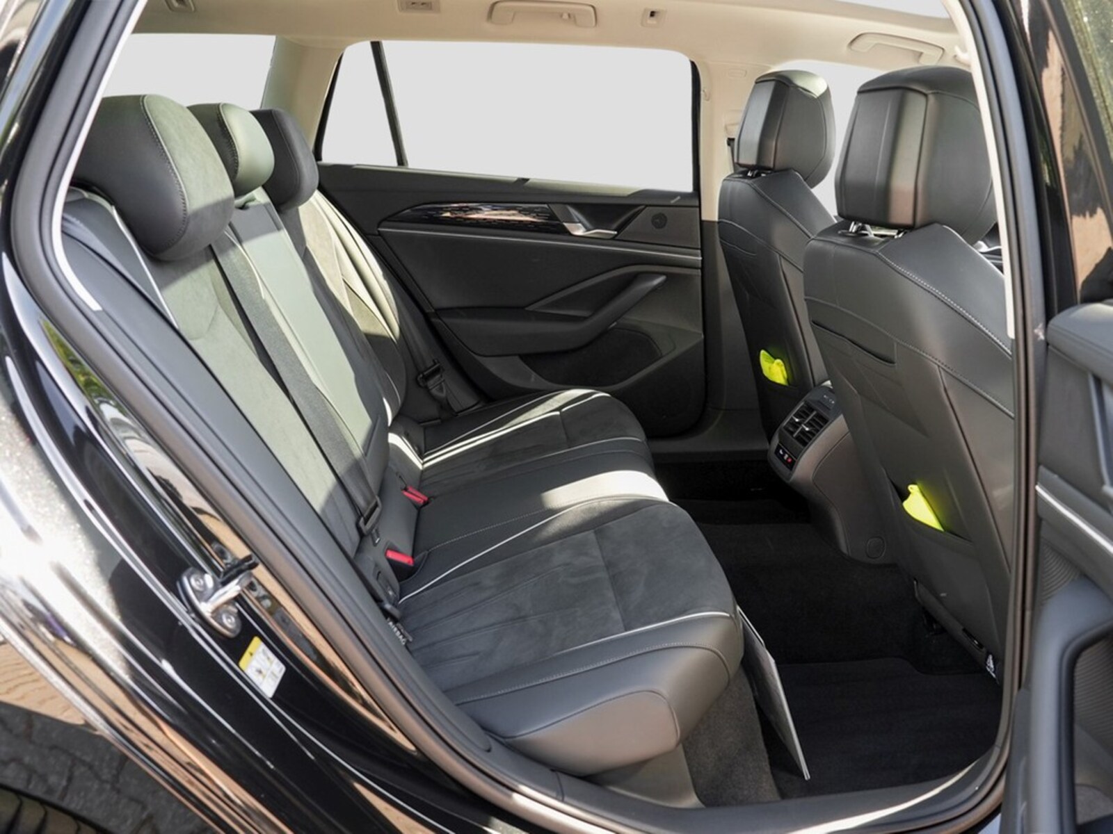 Volkswagen Passat – Bild 9