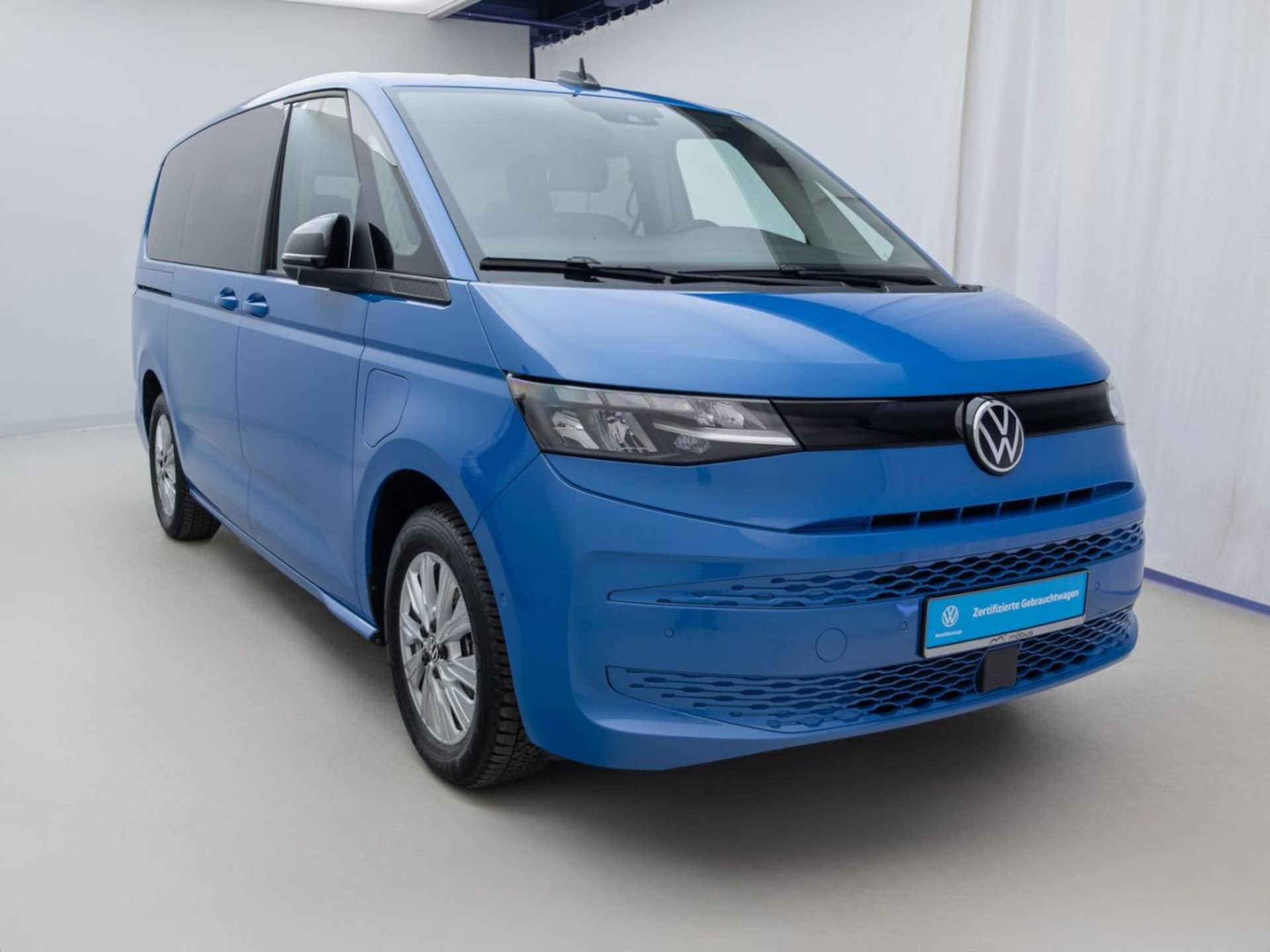 Volkswagen Multivan Langversion Basis-Modell