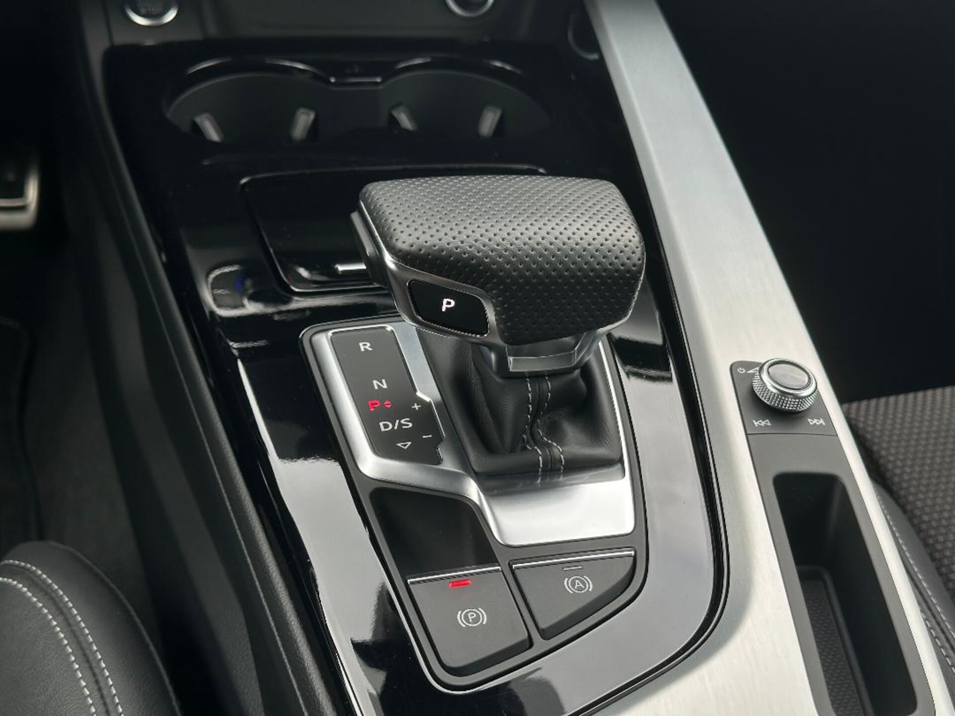 Audi A4 Avant S line