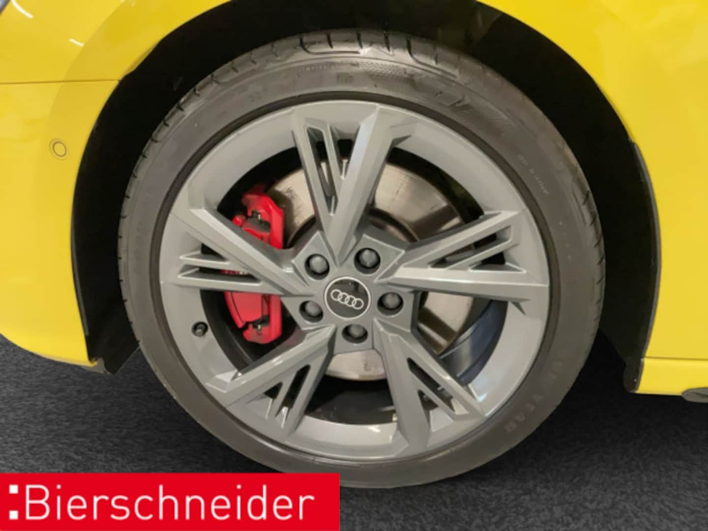 Bild über Audi S3 Sportback TFSI quattro S tronic - für weitere Informationen kontaktieren Sie den Audi Partner