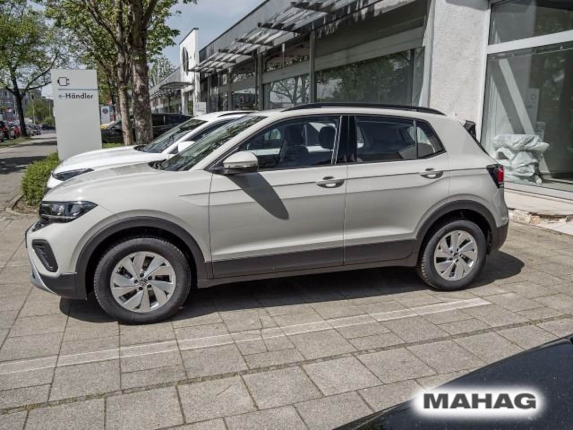 Volkswagen T-Cross Life