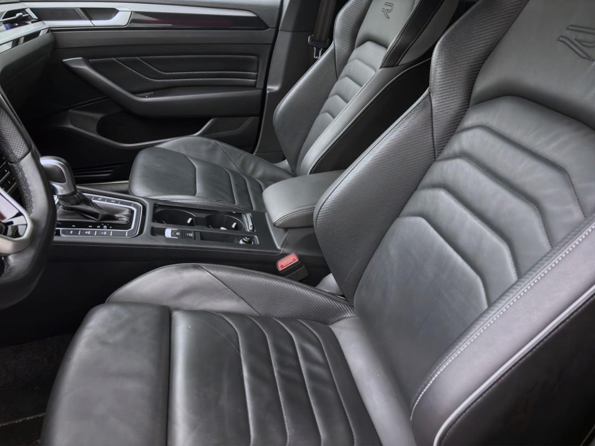 Volkswagen Arteon R-Line
