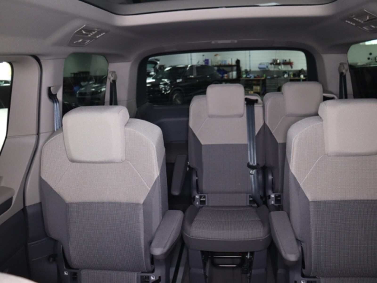 Volkswagen Multivan Langversion – Bild 13