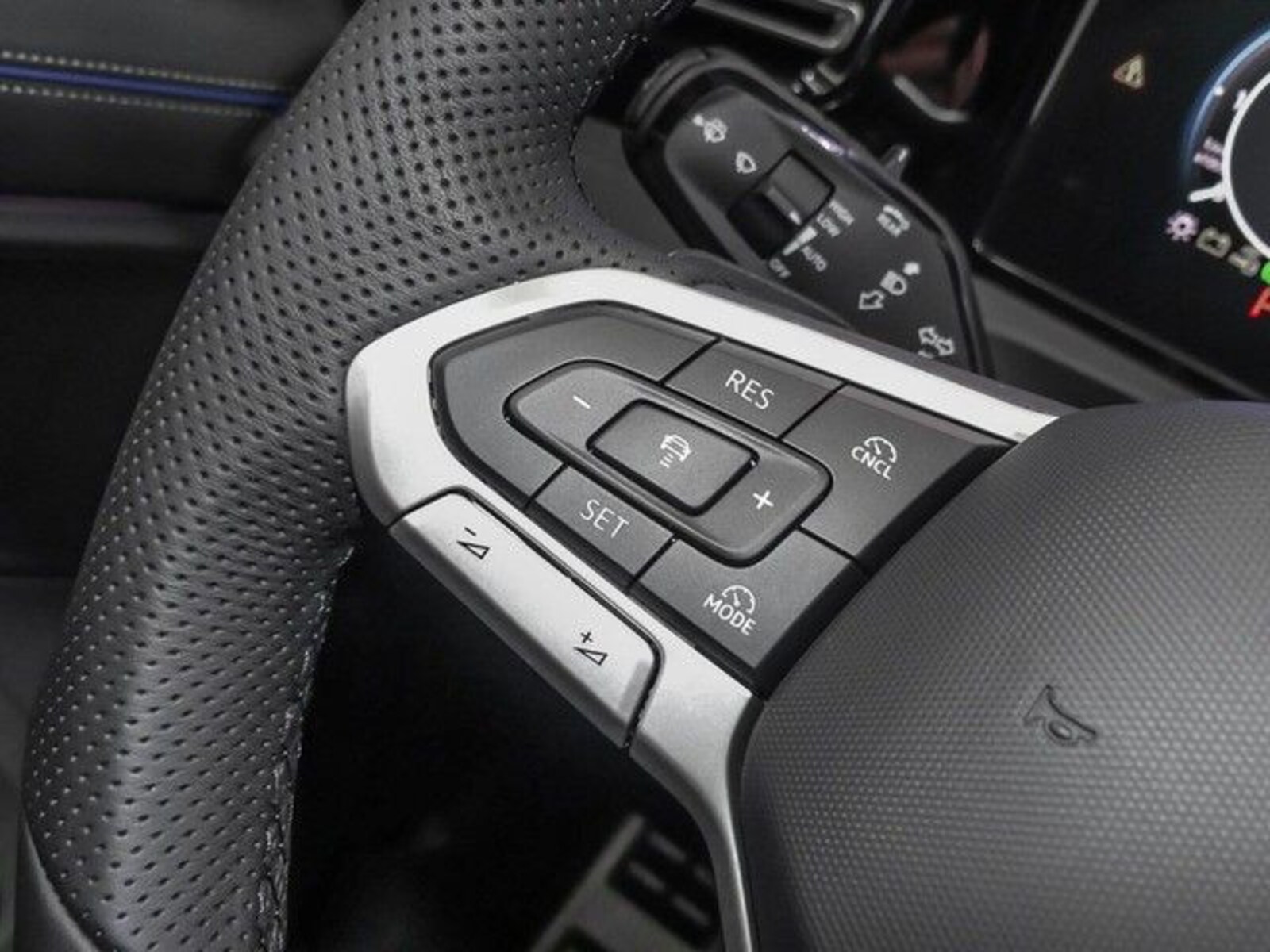 Volkswagen Tiguan – Bild 21