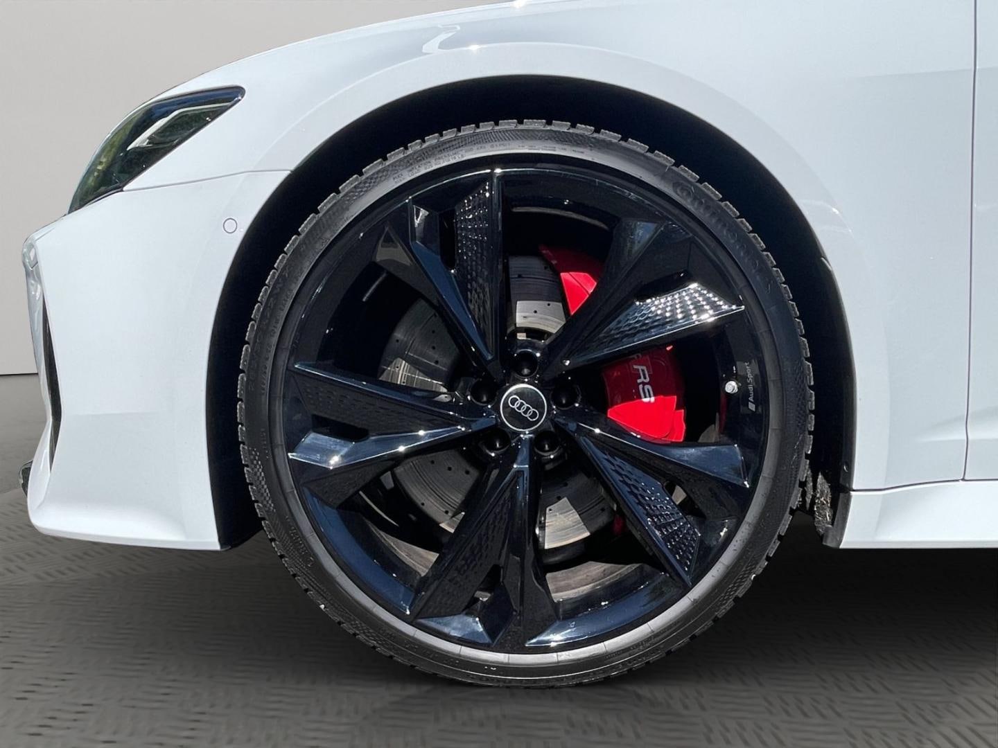 Bild über Audi RS 6 Avant TFSI quattro tiptronic - für weitere Informationen kontaktieren Sie den Audi Partner
