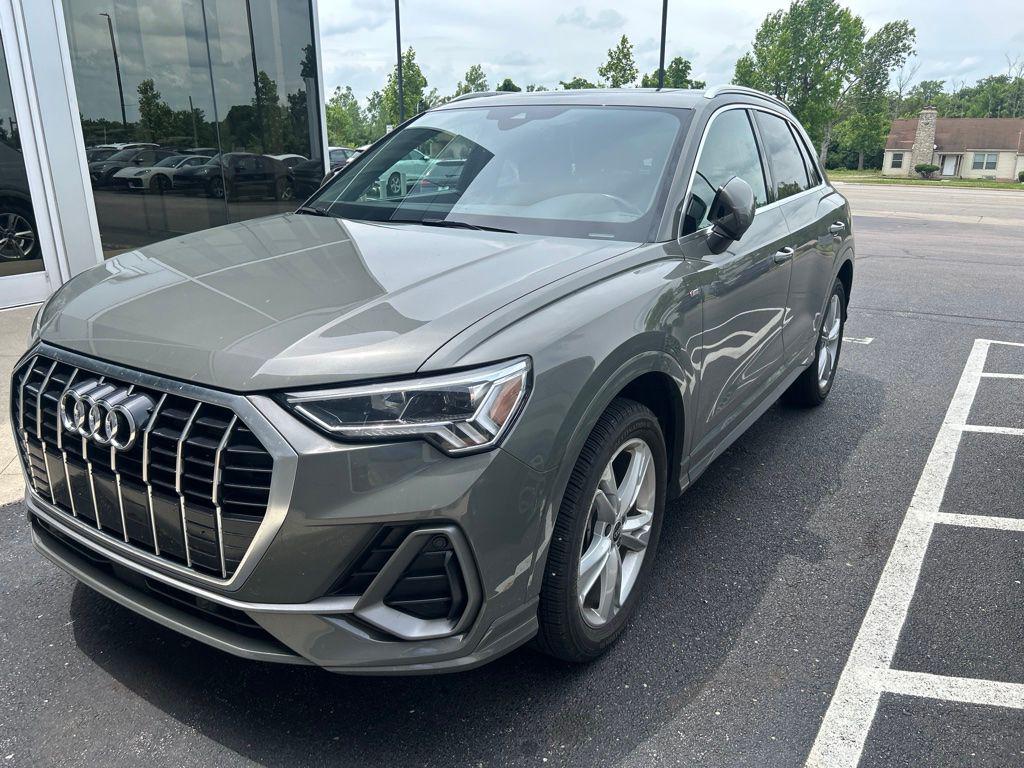 2023 Audi Q3 45 TFSI S Line Premium Plus quattro's photo