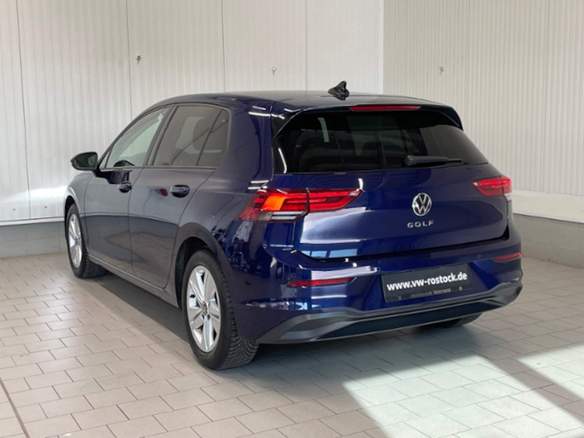 Volkswagen Golf Life