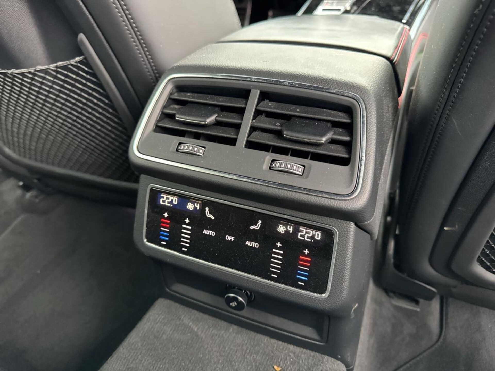 Audi S6 Avant