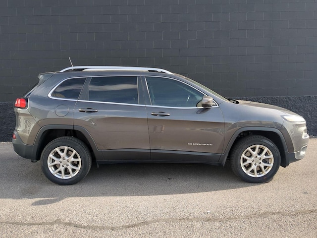 2016 Jeep Cherokee
