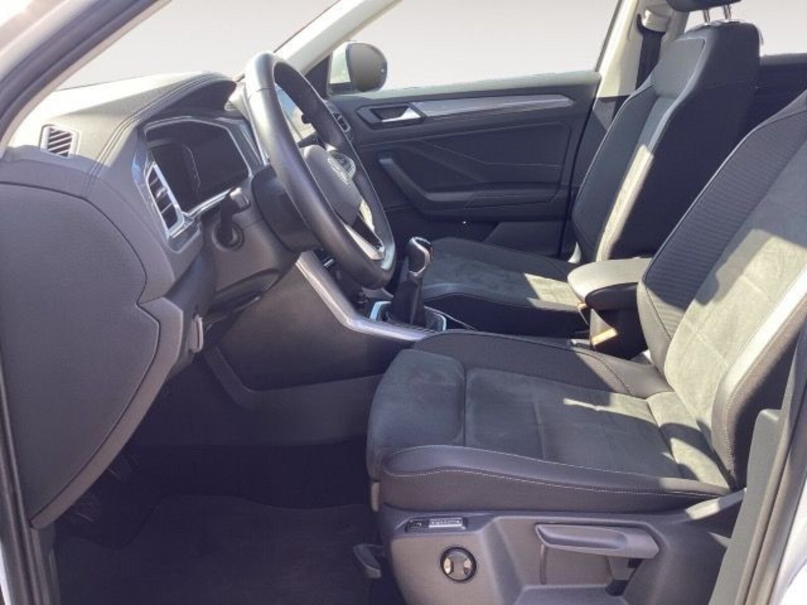 Volkswagen T-Roc – Bild 9