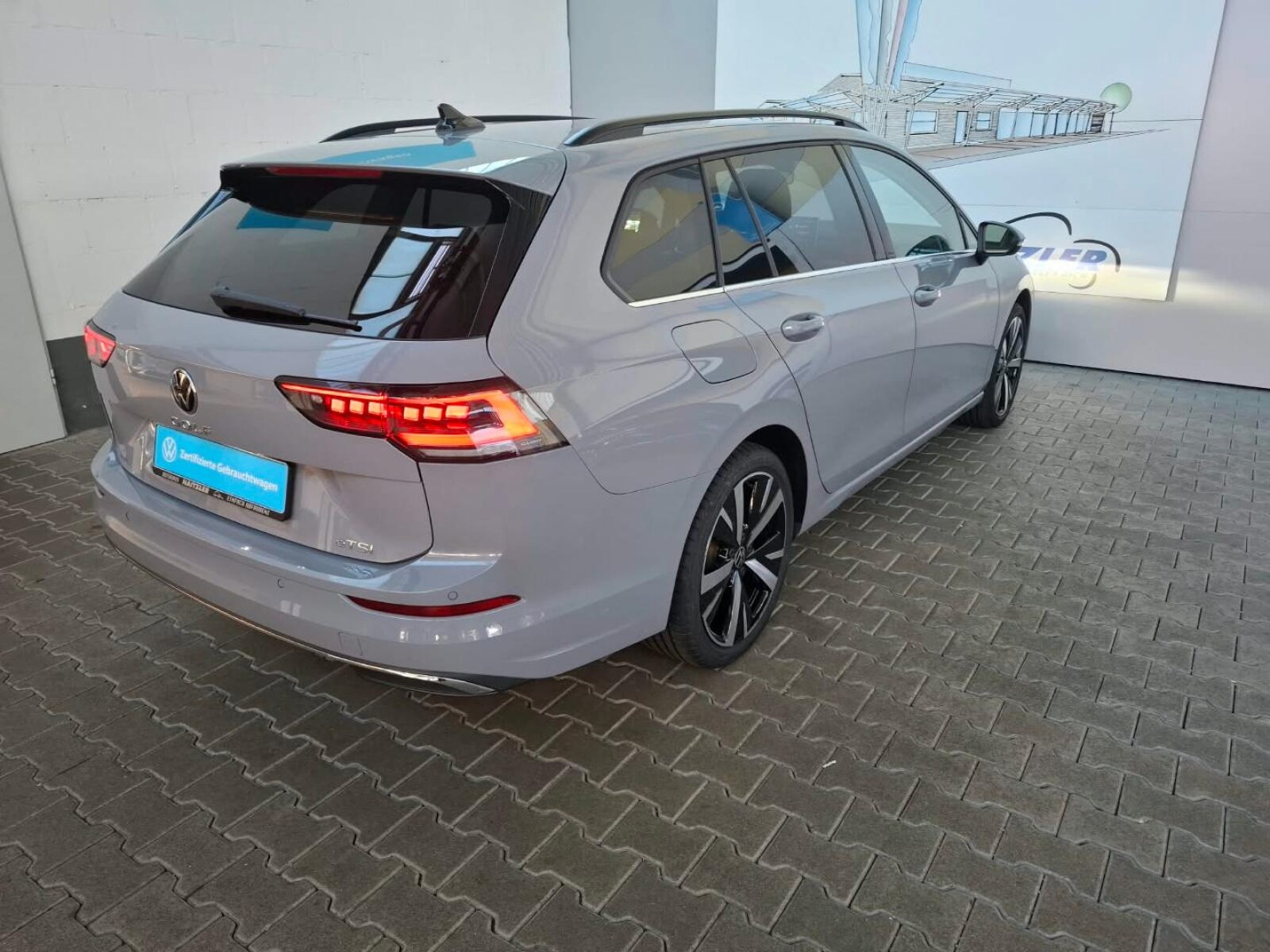 Volkswagen Golf Variant – Bild 4