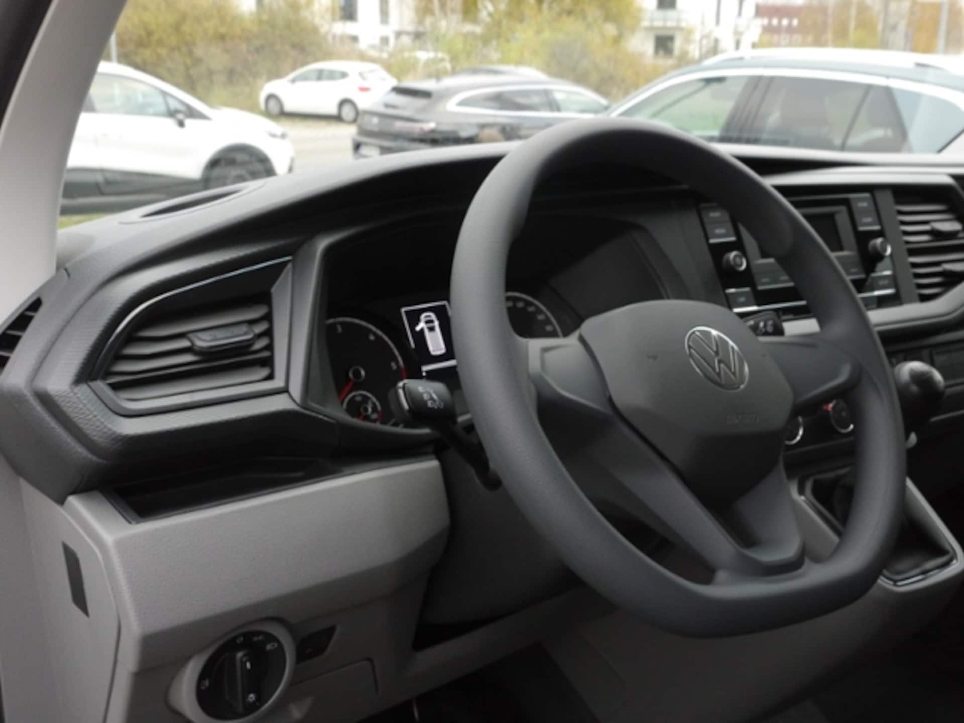 Volkswagen T6.1 Transporter Kasten kurzer Radstand