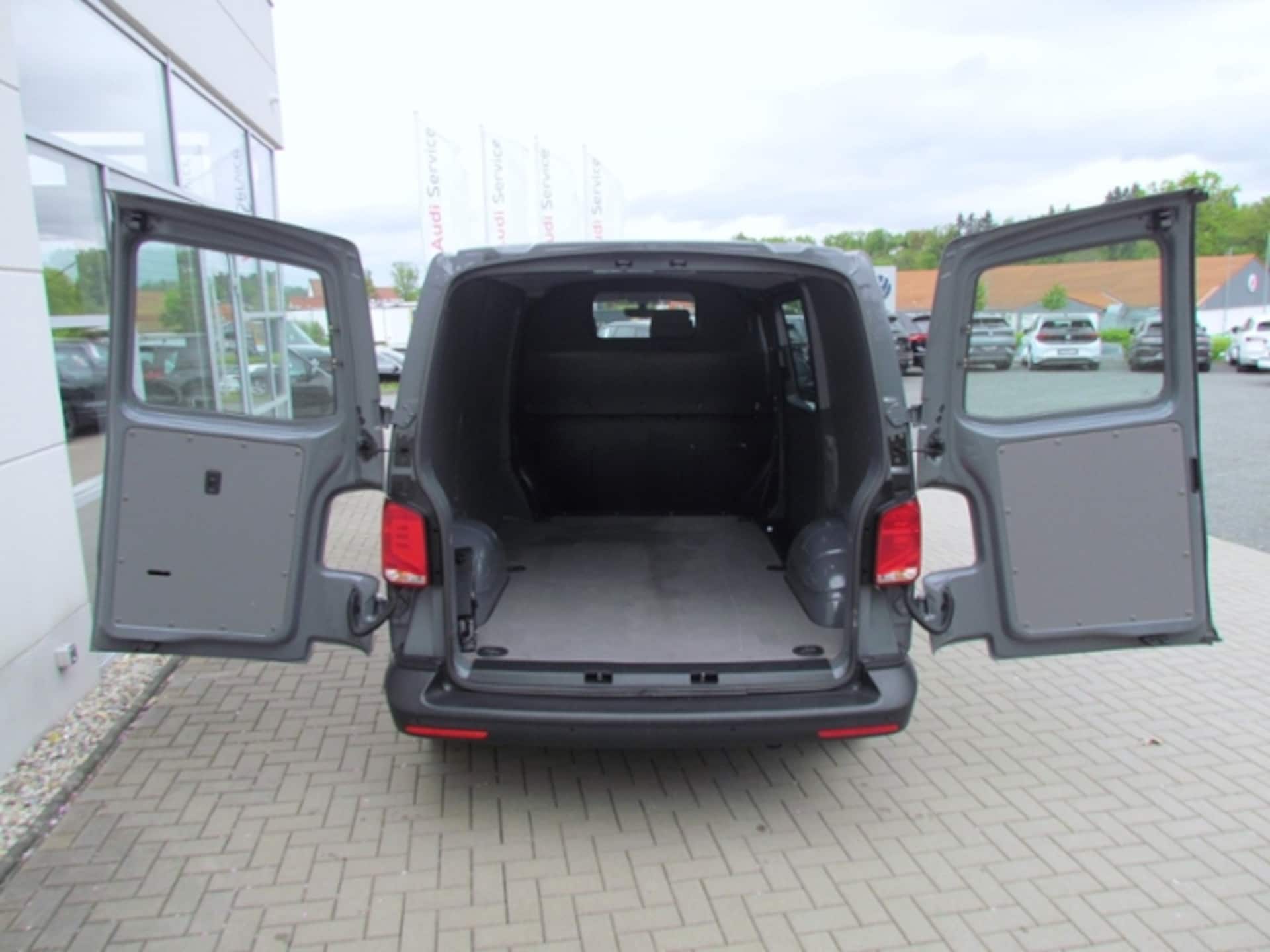 Volkswagen T6.1 Transporter Kasten kurzer Radstand