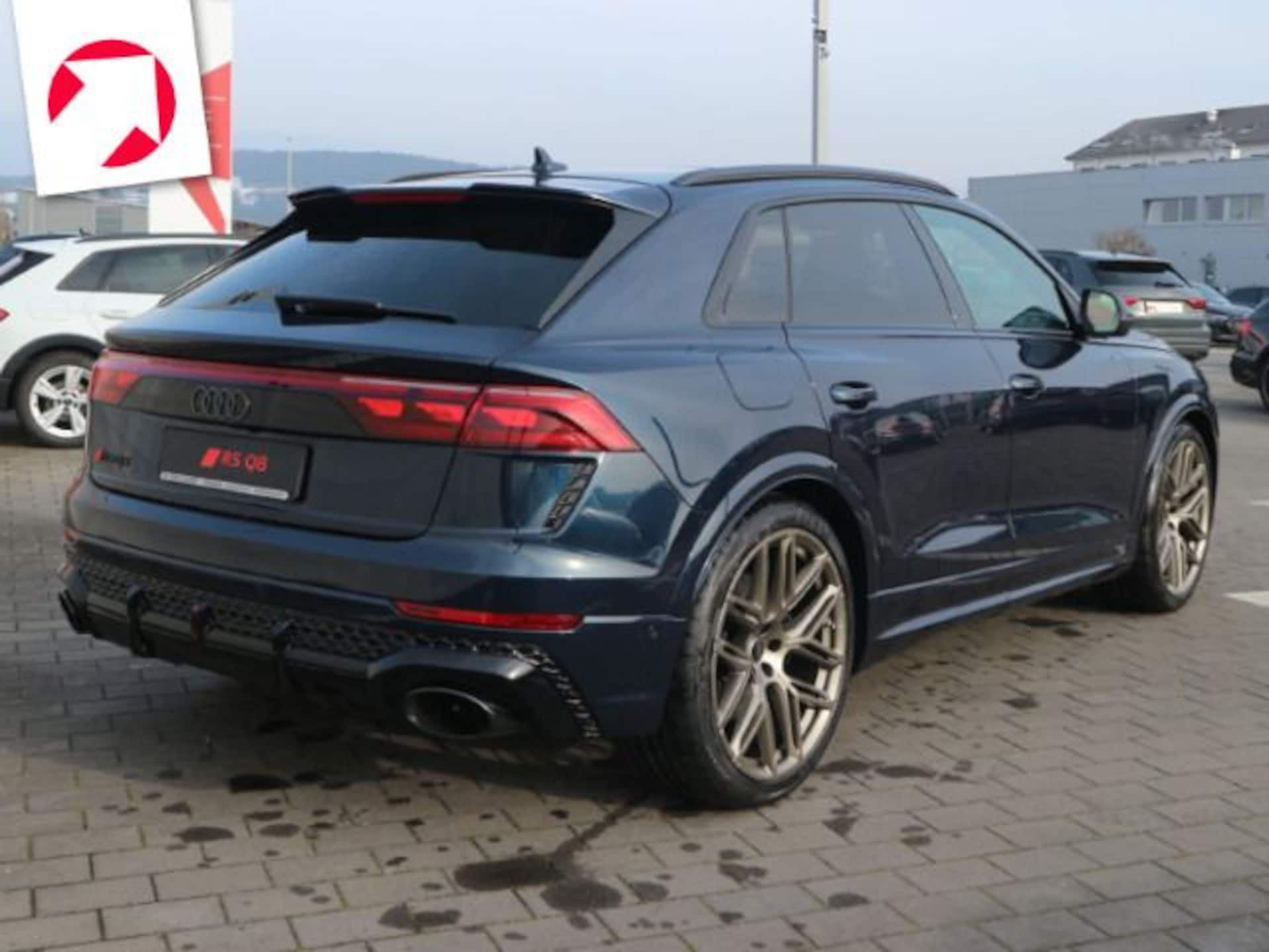 Audi RS Q8 SUV performance
