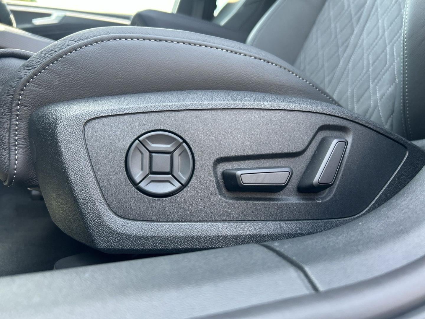 Bild über Audi A6 Avant edition one TDI quattro 150 kW S tronic - für weitere Informationen kontaktieren Sie den Audi Partner