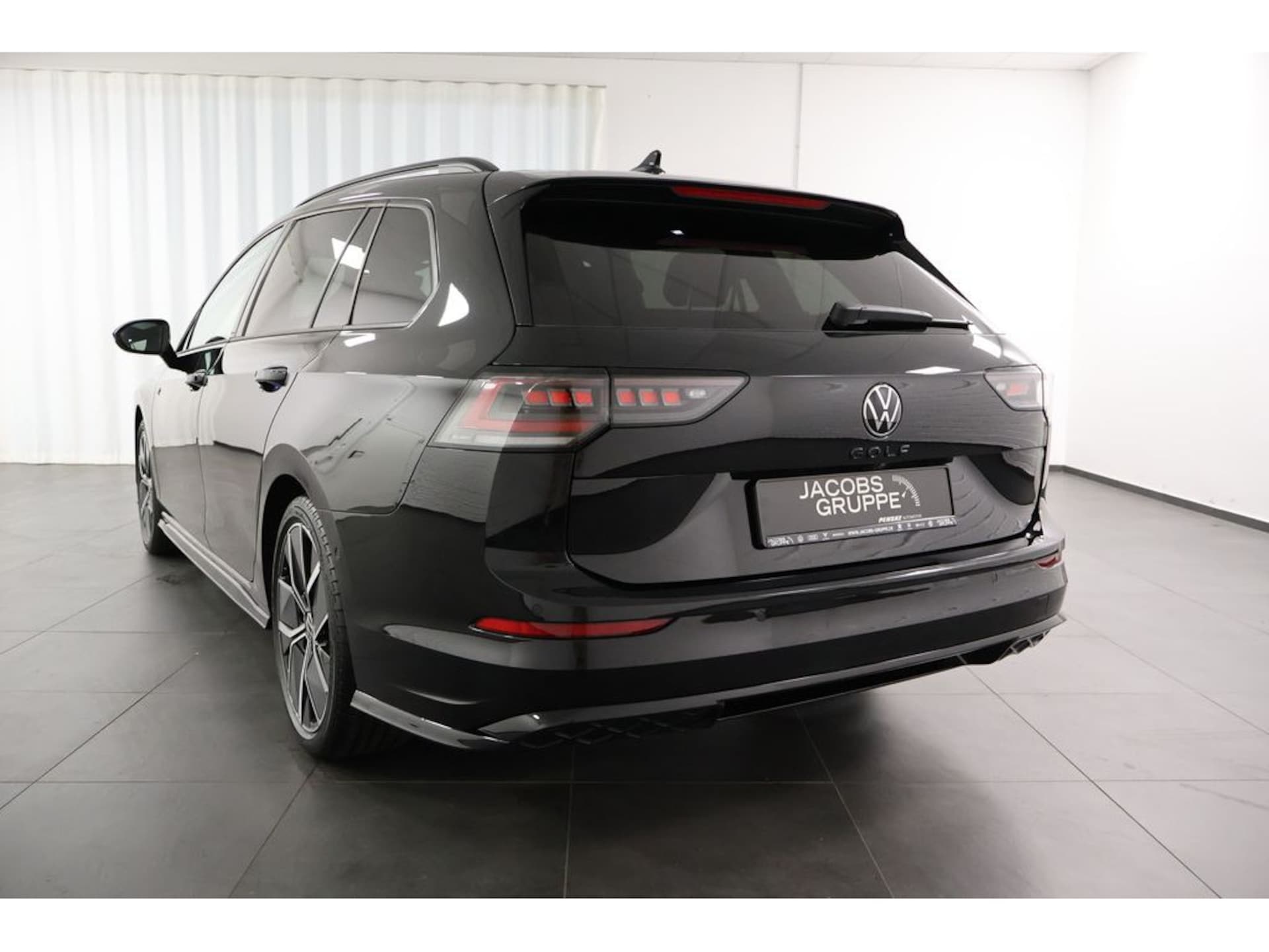 Volkswagen Golf Variant R-Line