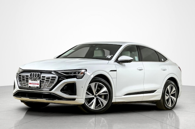 2024 Audi Q8 Sportback e-tron