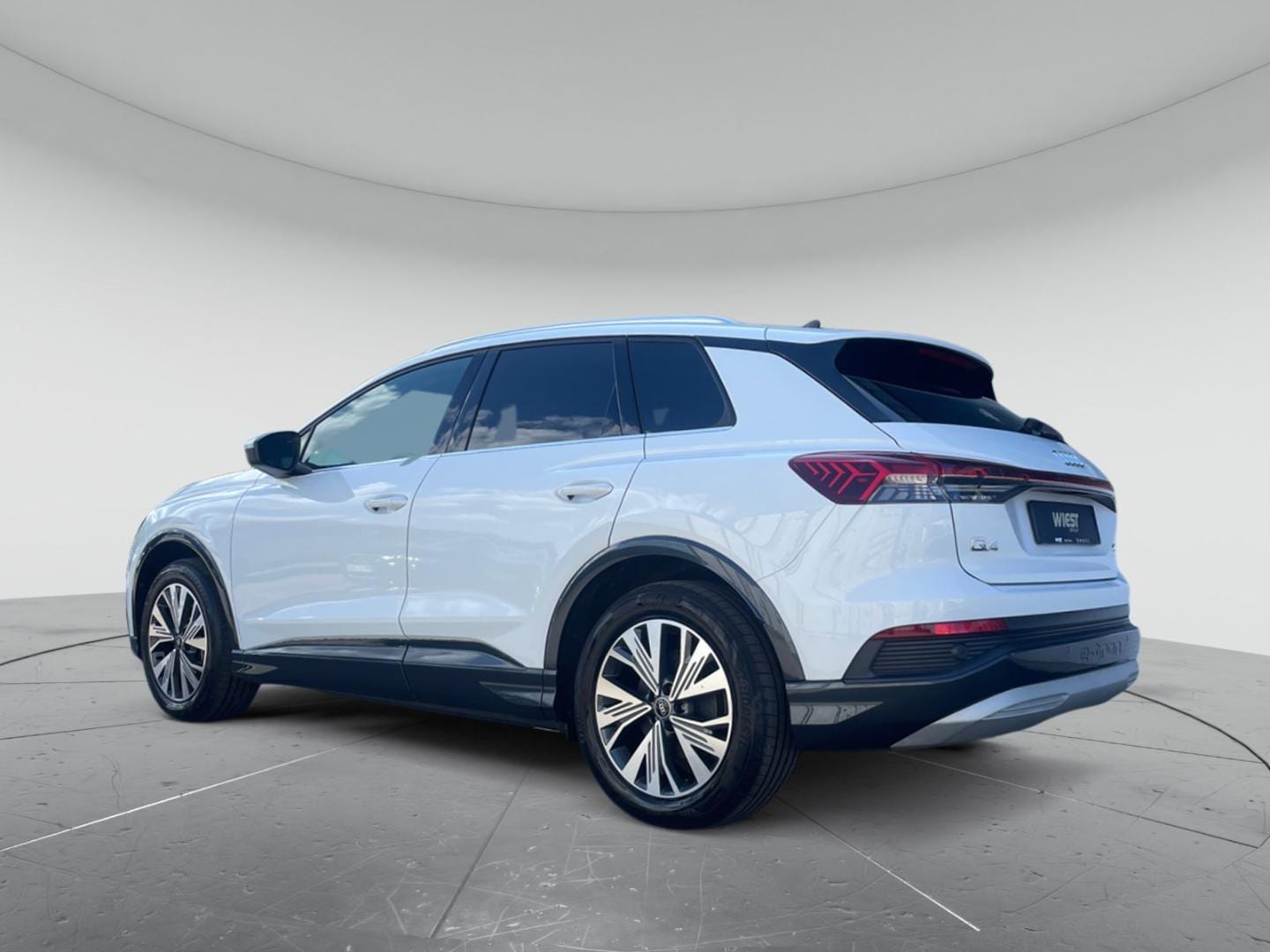 Image about Audi Q4 e-tron 40 e-tron