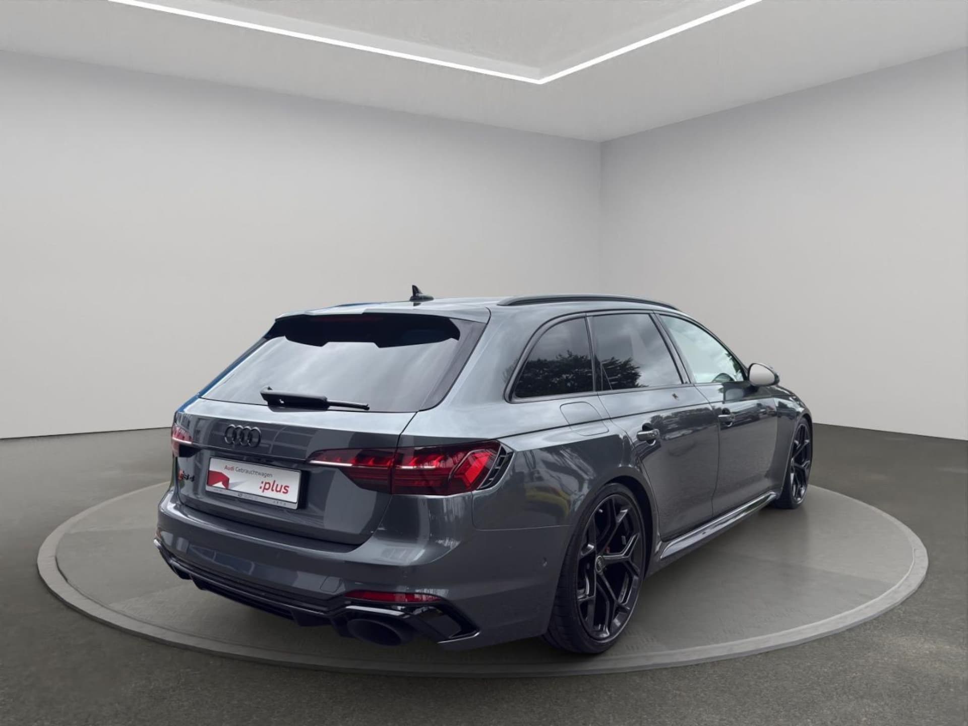Audi RS 4 Avant