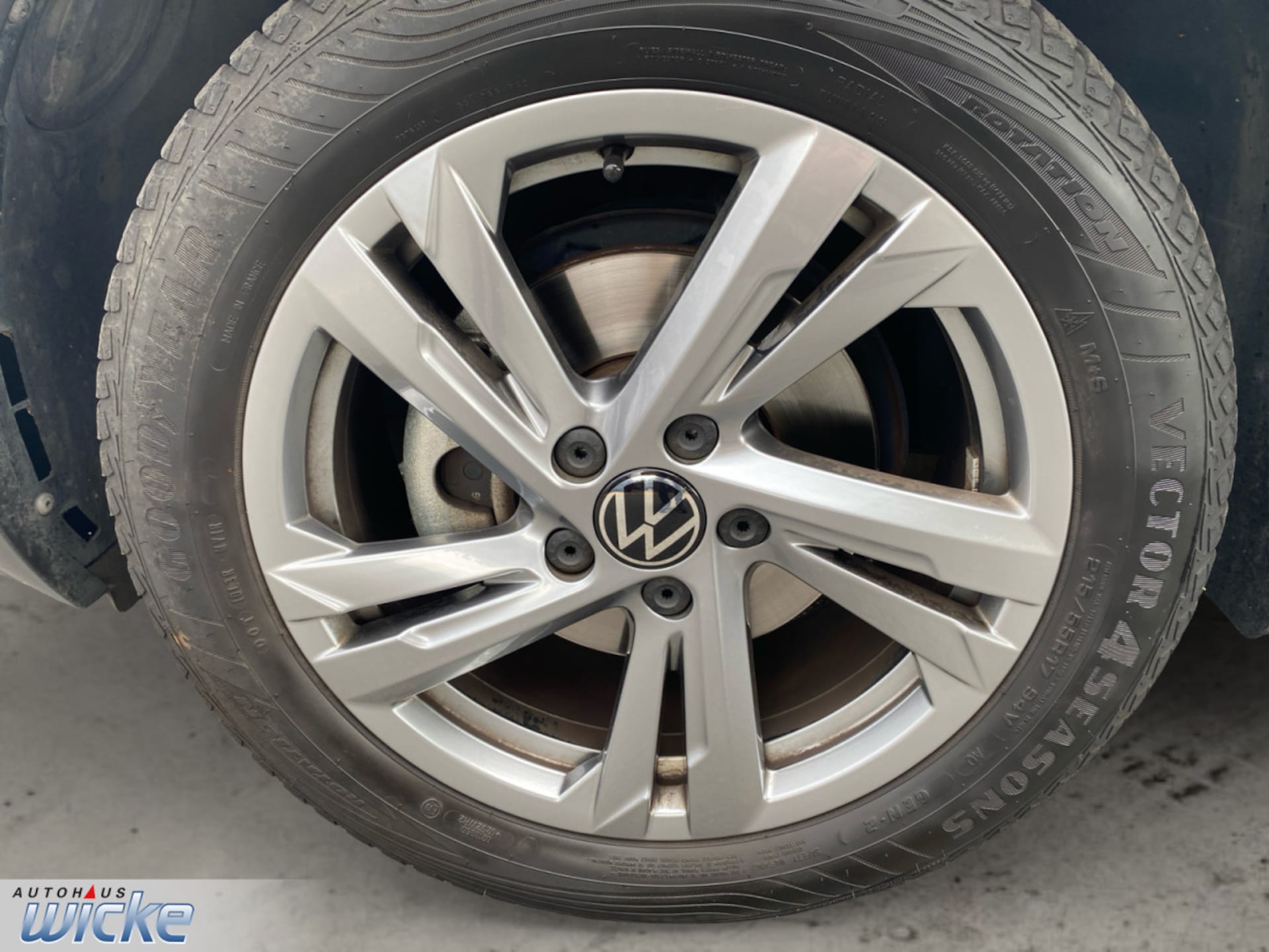 Volkswagen T-Roc R-Line