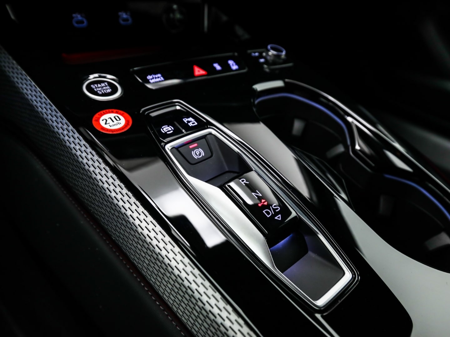 Bild über Audi A5 Avant TDI 150 kW S tronic - für weitere Informationen kontaktieren Sie den Audi Partner