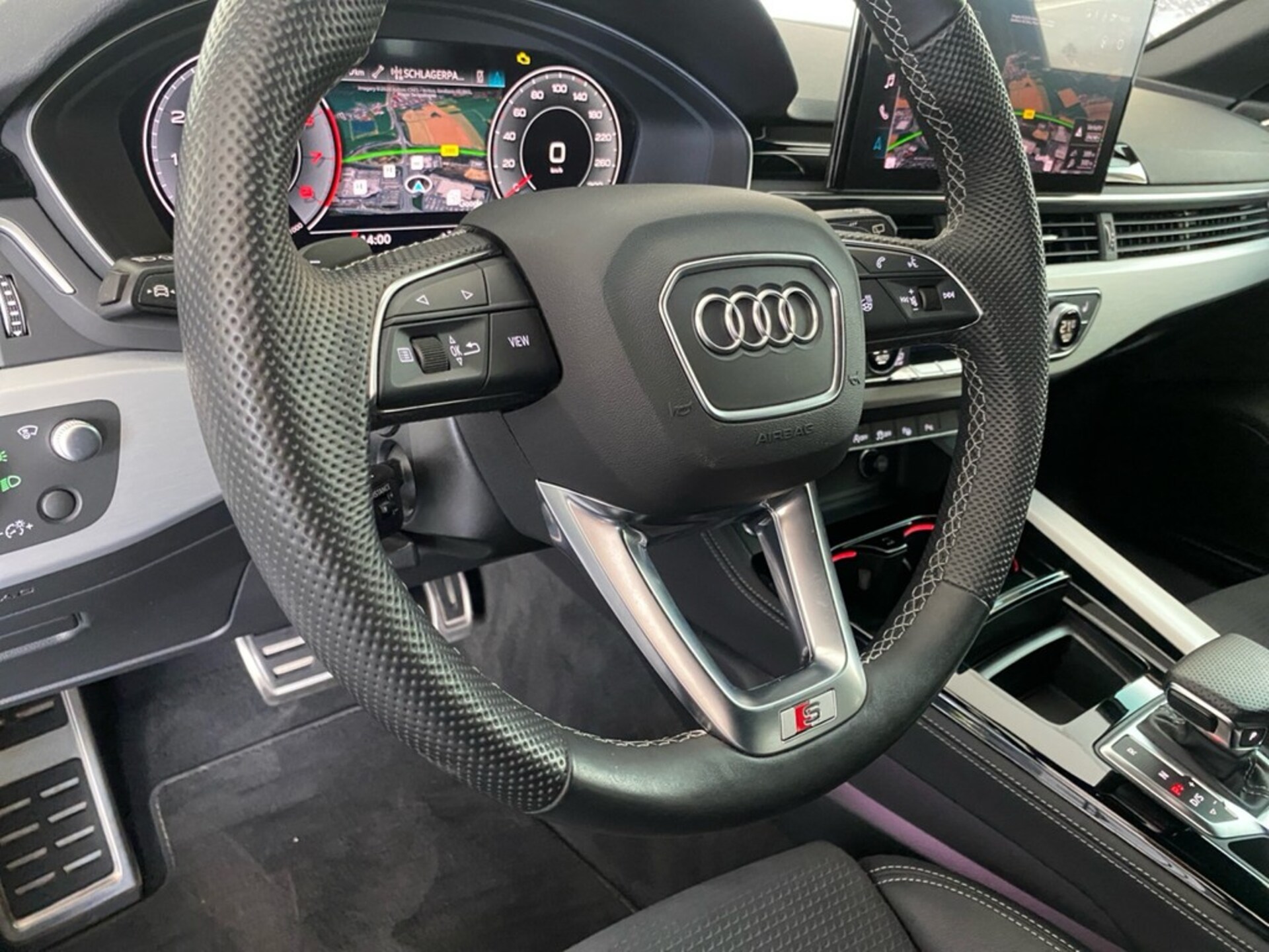 Audi A4 Avant S line