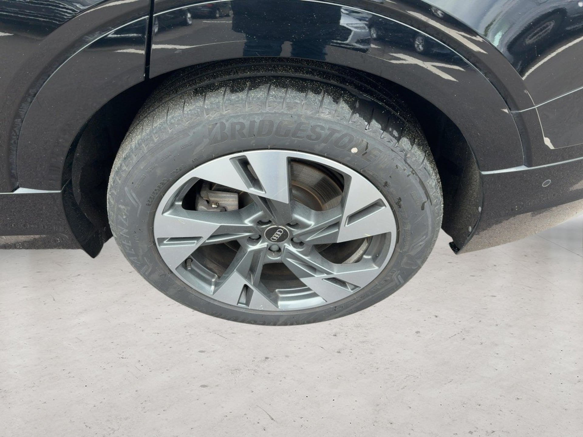 Audi e-tron S line
