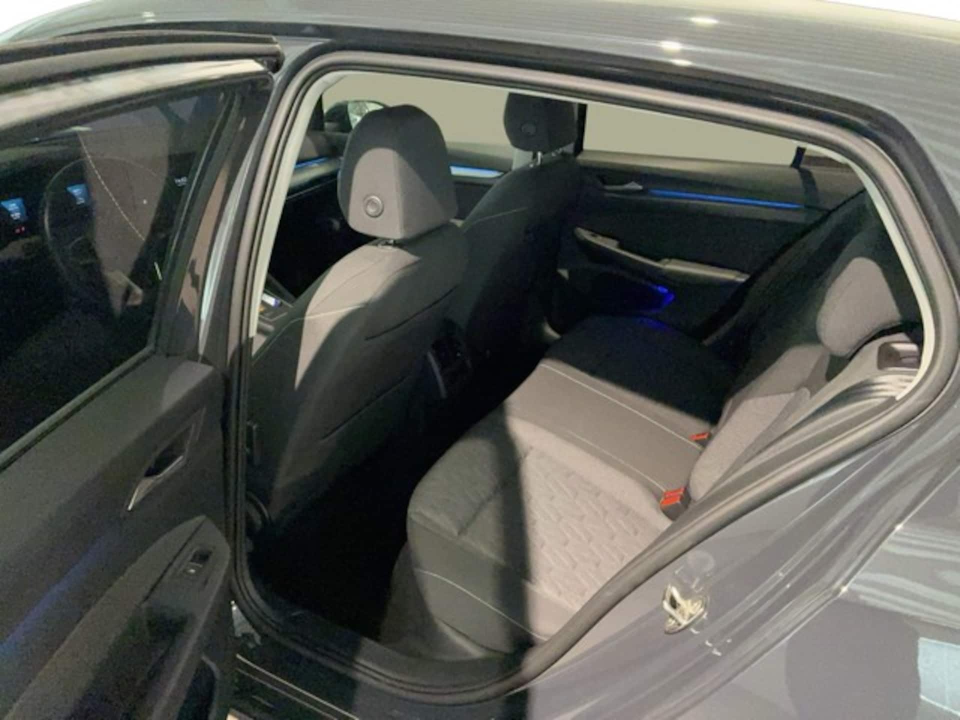 Volkswagen Golf MOVE