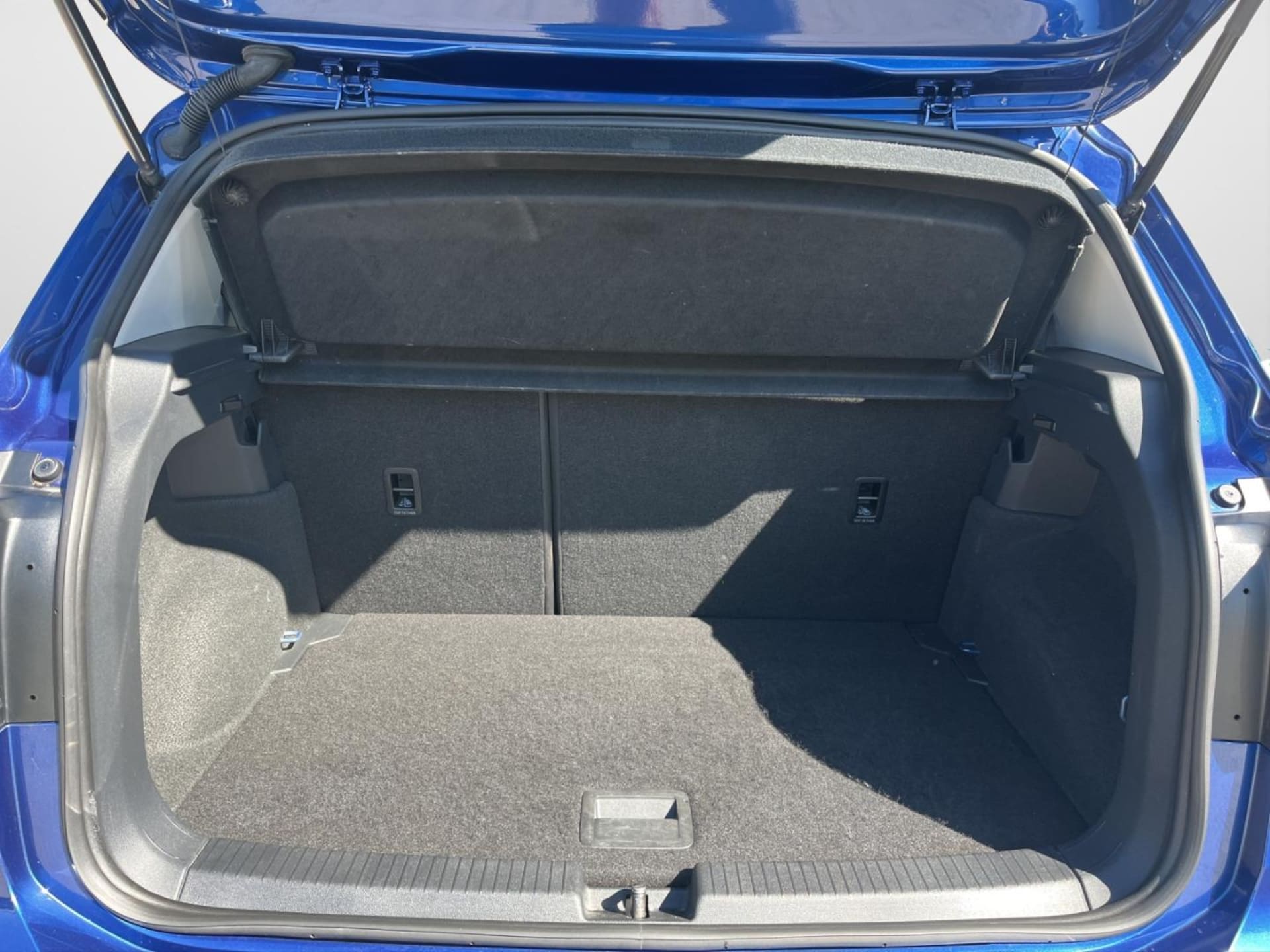 Volkswagen T-Cross United