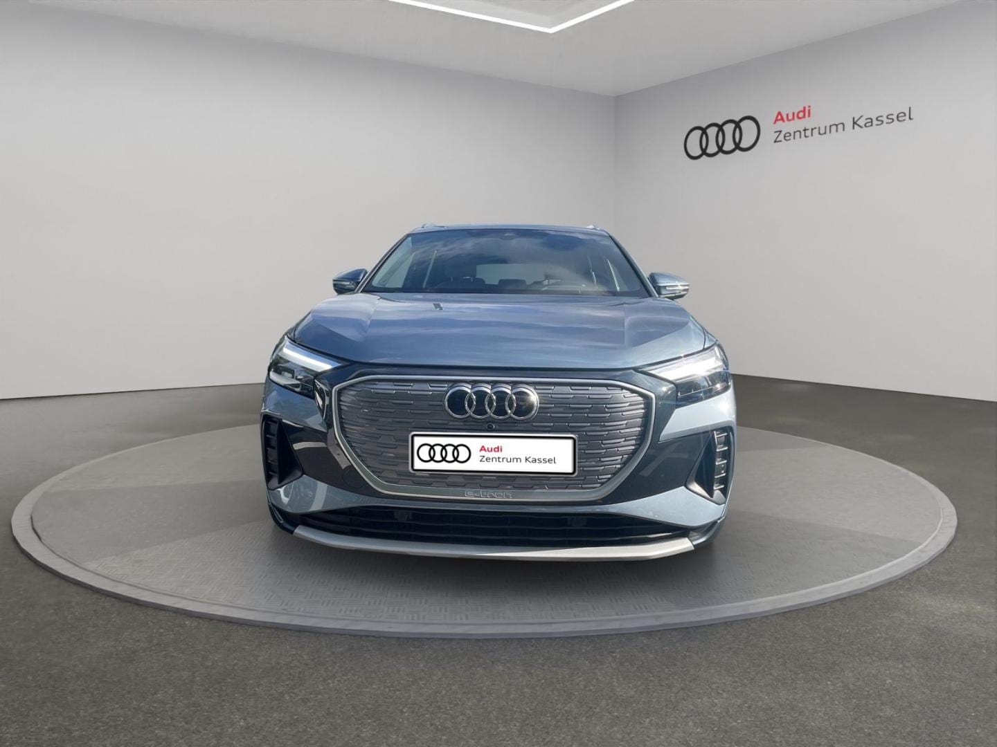 Bild über Audi Q4 e-tron 45 e-tron - für weitere Informationen kontaktieren Sie den Audi Partner