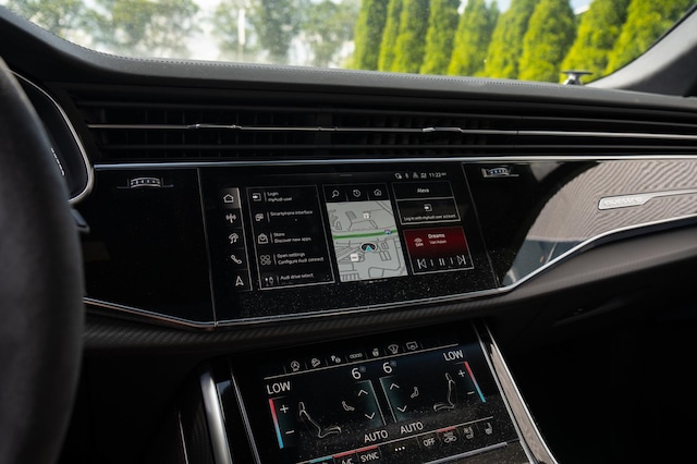 2026 Audi RS Q8 Base - Photo 52