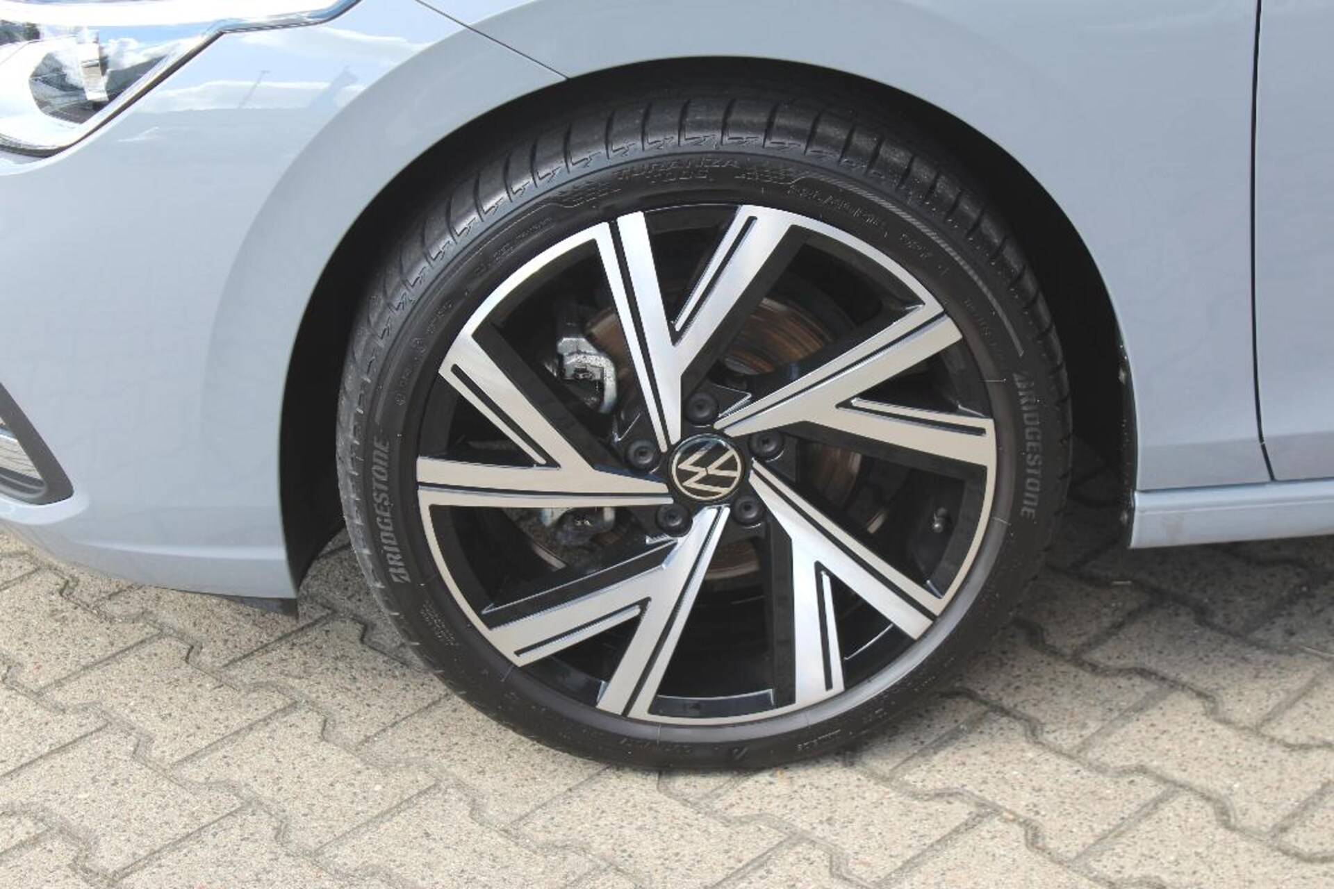 Volkswagen Golf Style