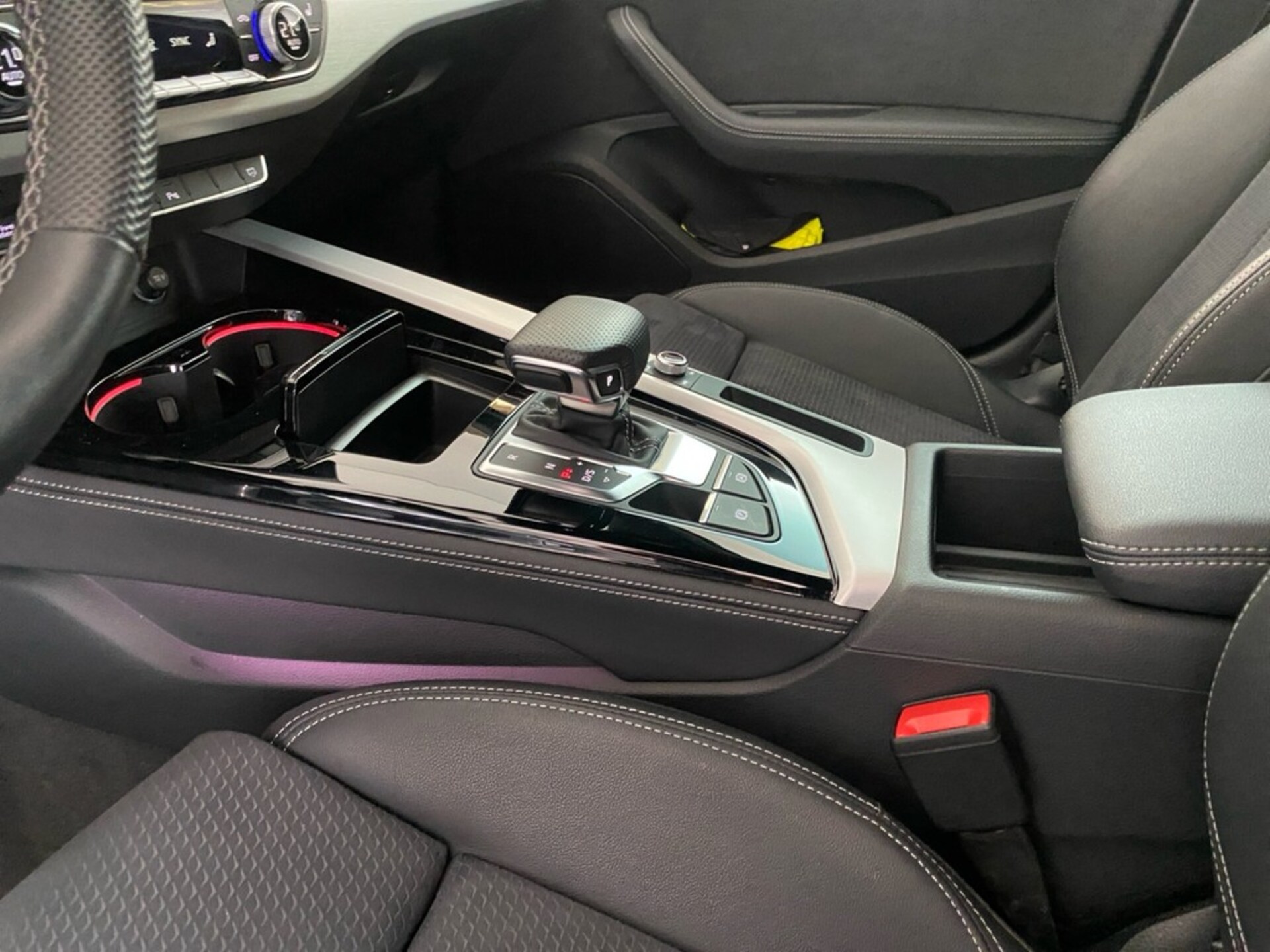 Audi A4 Avant S line