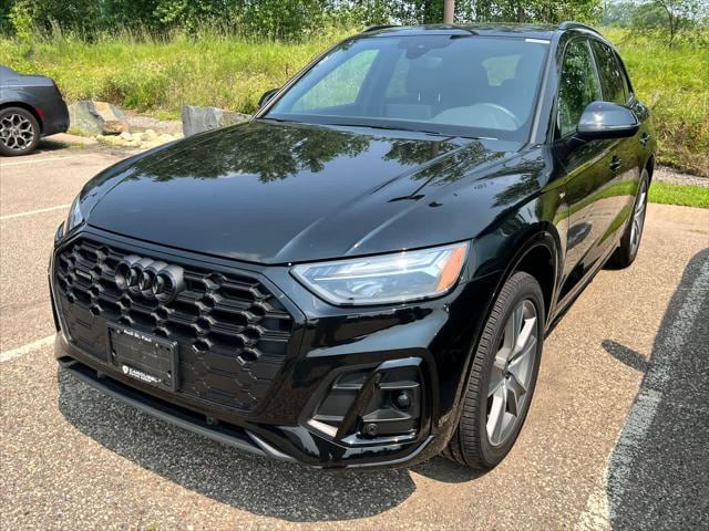 Used 2025 Audi Q5 Premium with VIN WA1GAAFY3S2038919 for sale in Maplewood, Minnesota