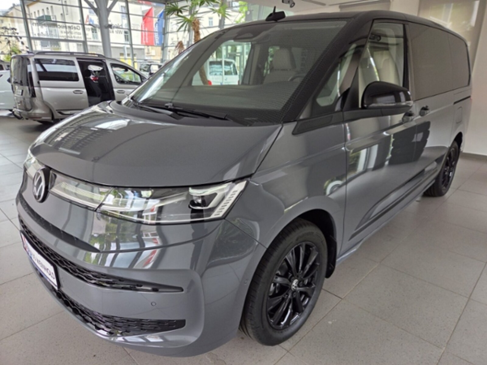 Volkswagen Multivan Langversion – Bild 2