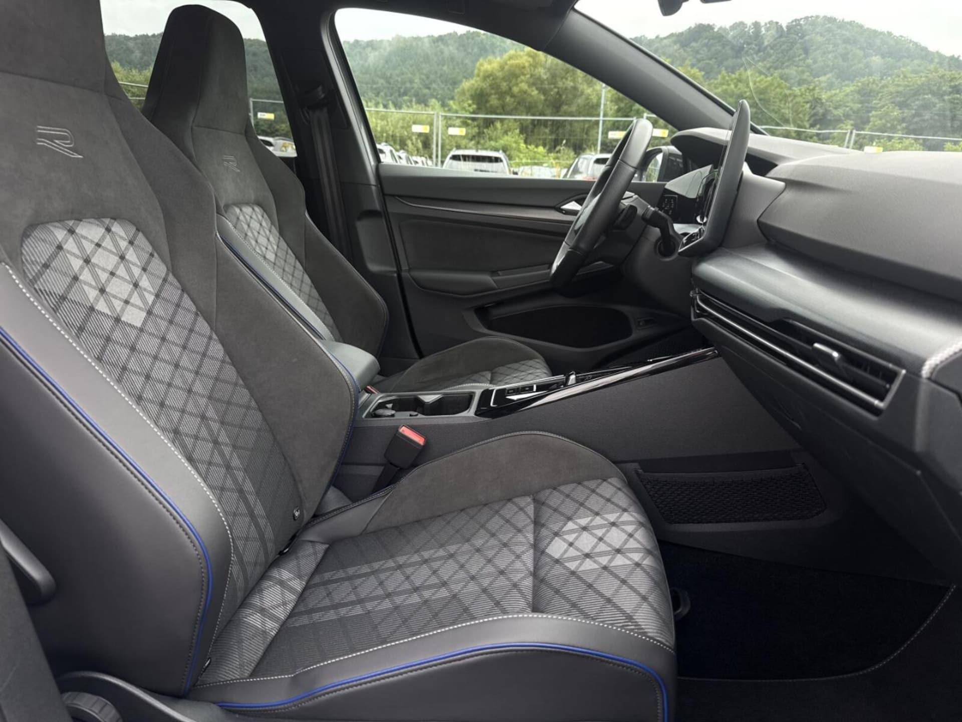 Volkswagen Golf Variant R-Line