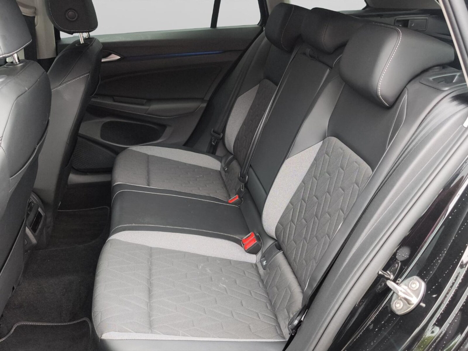 Volkswagen Golf Variant – Bild 14