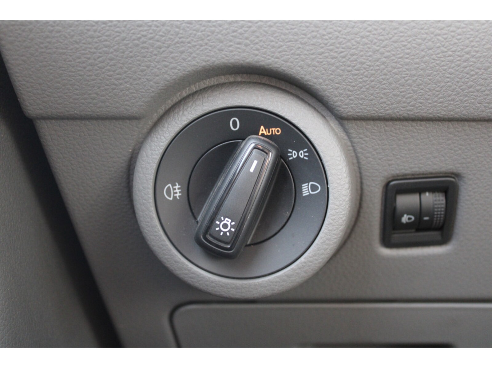 Volkswagen T6.1 Transporter Kasten kurzer Radstand – Bild 23