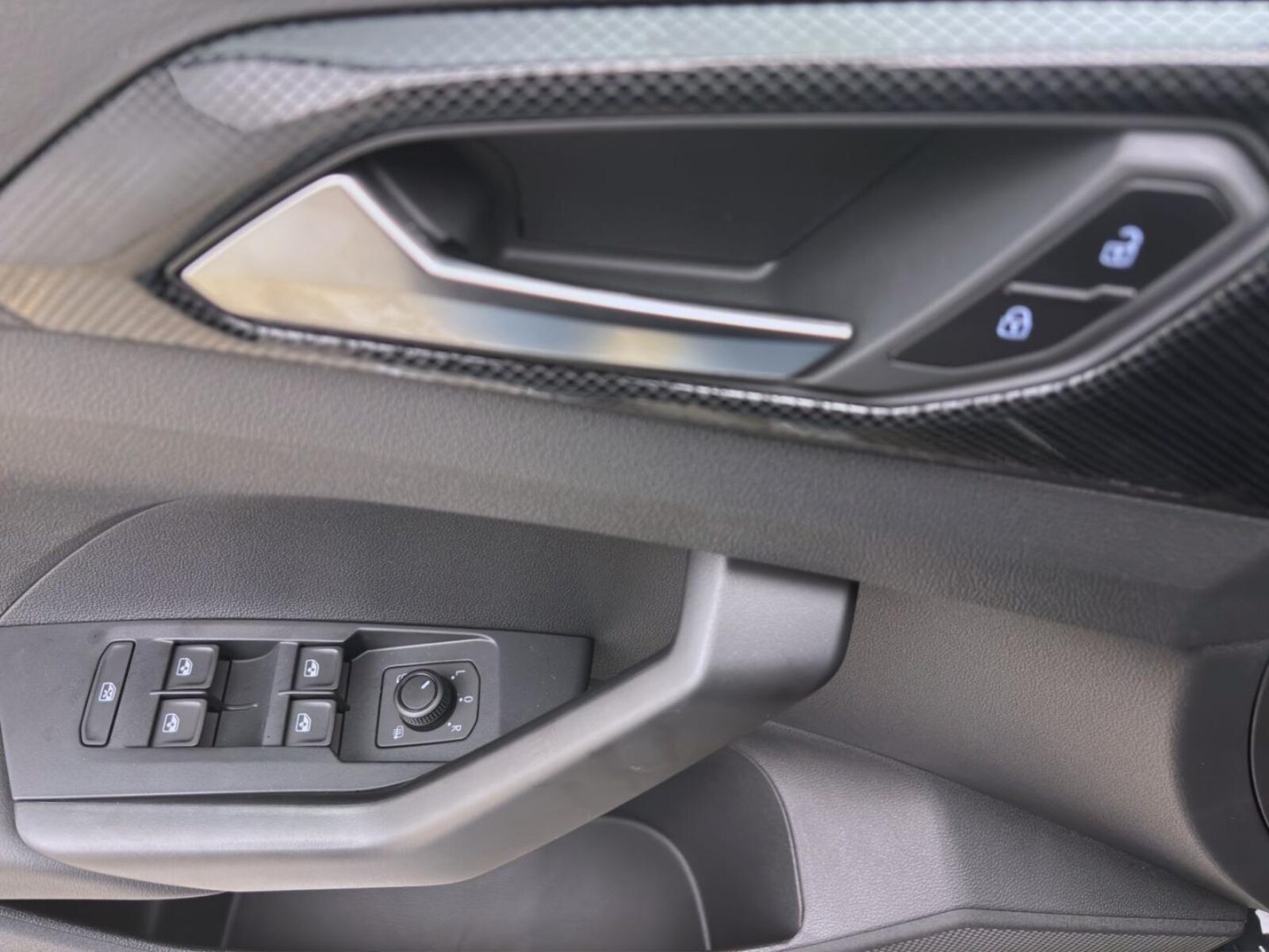Volkswagen T-Cross – Bild 11