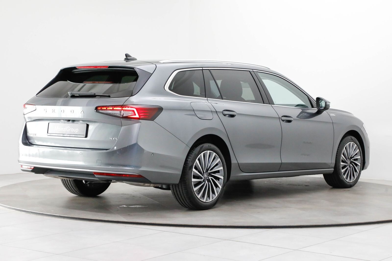 Škoda Superb Combi – Bild 12