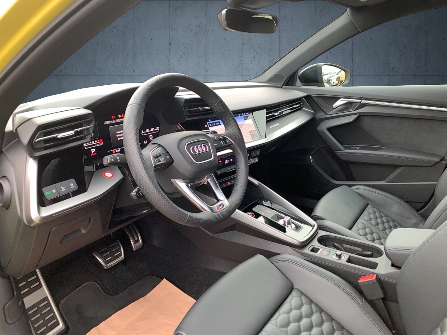 Image about Audi RS 3 Limousine TFSI quattro S tronic