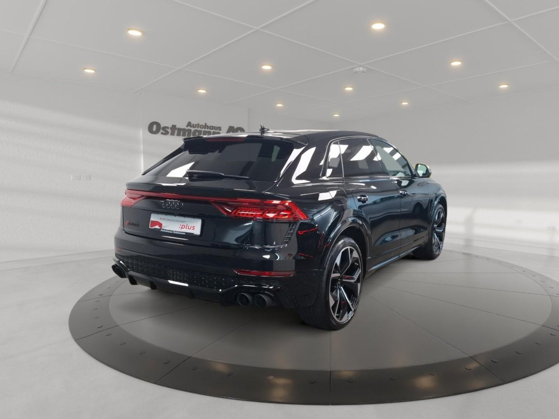 Audi RS Q8 SUV
