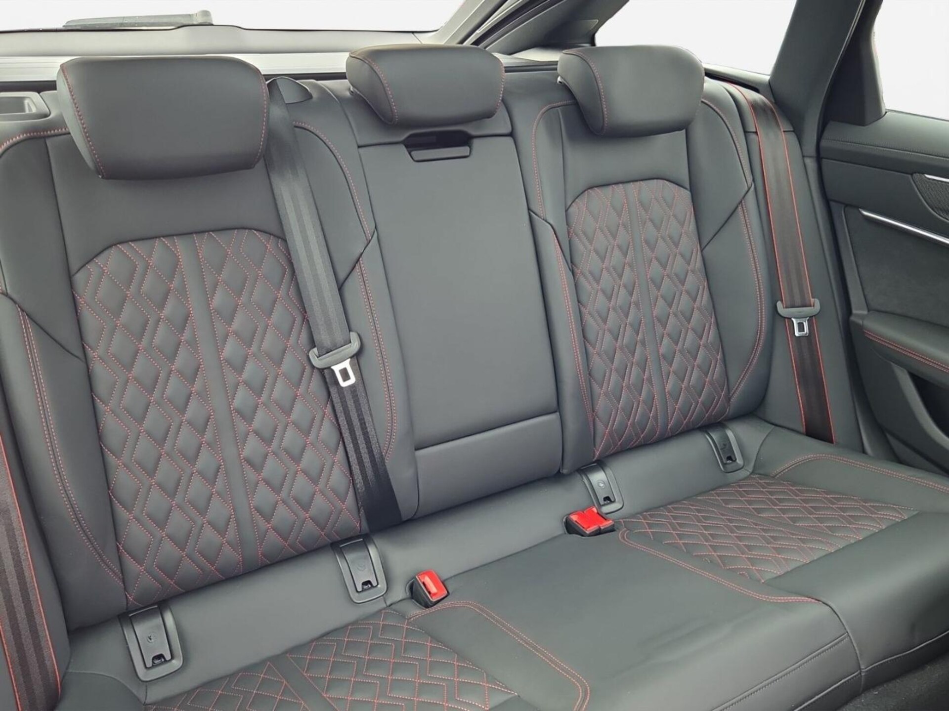 Audi S6 Avant