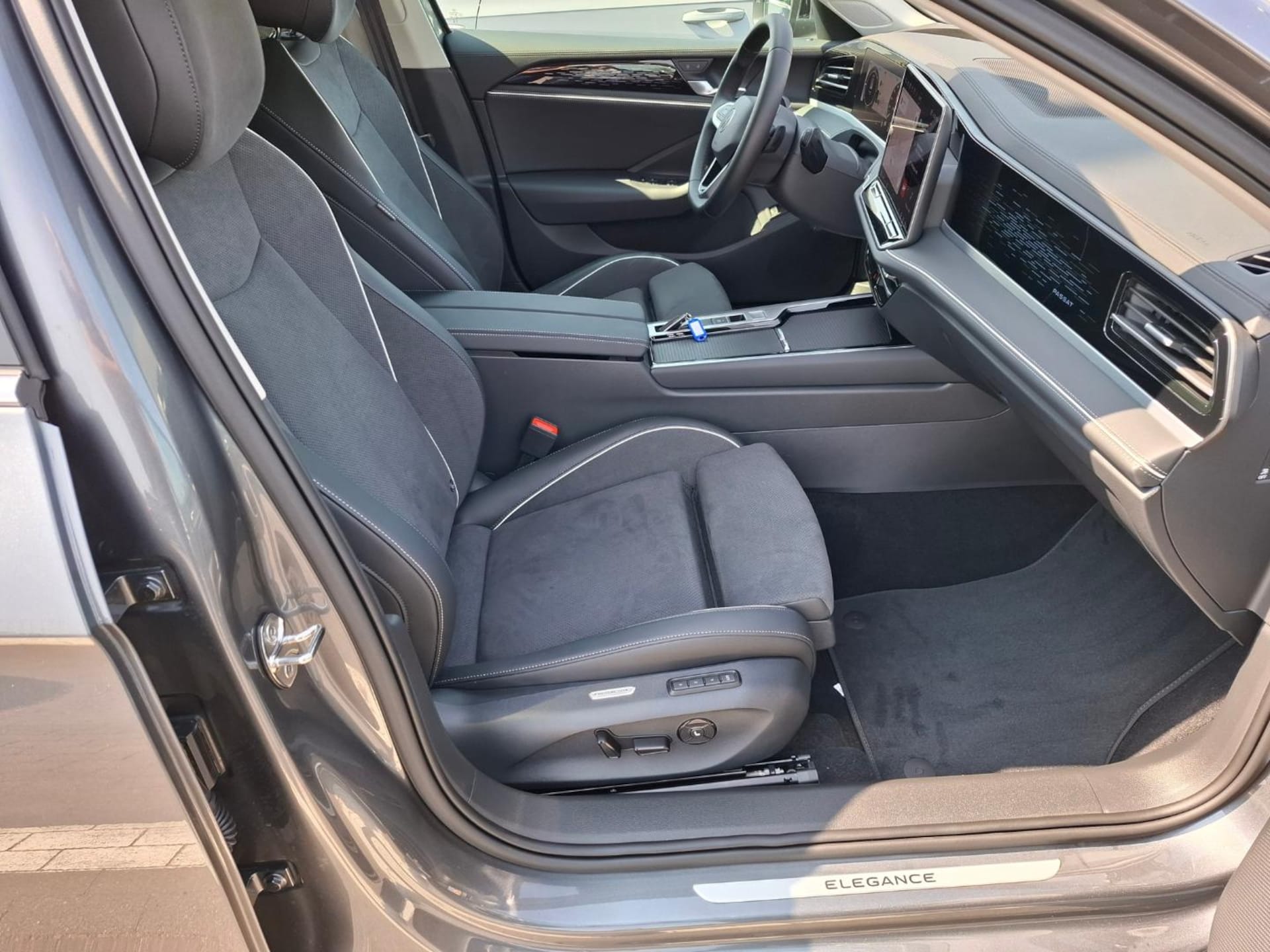 Volkswagen Passat Elegance