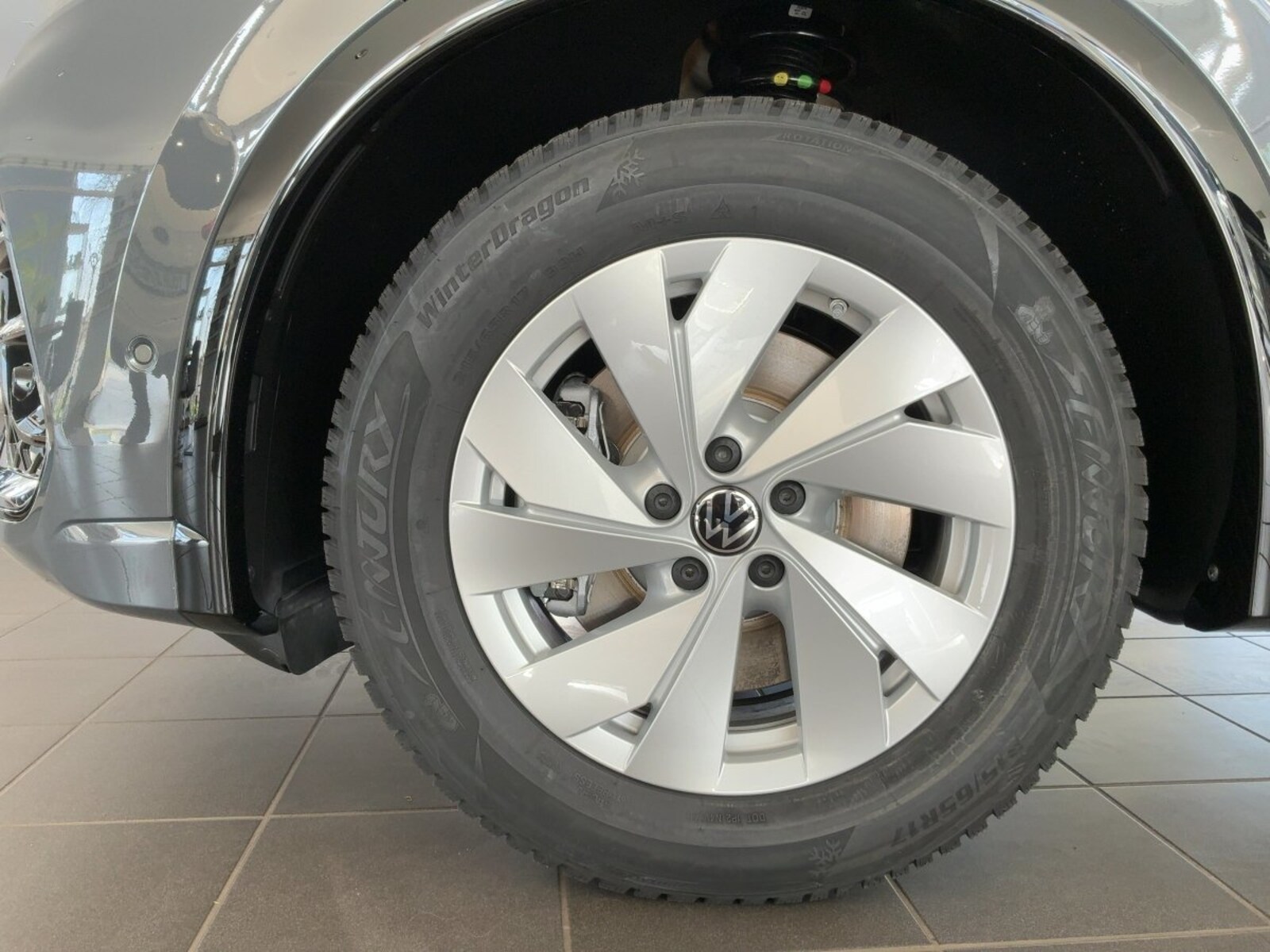 Volkswagen Tiguan – Bild 12