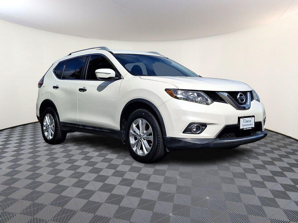 2015 Nissan Rogue SV AWD's photo