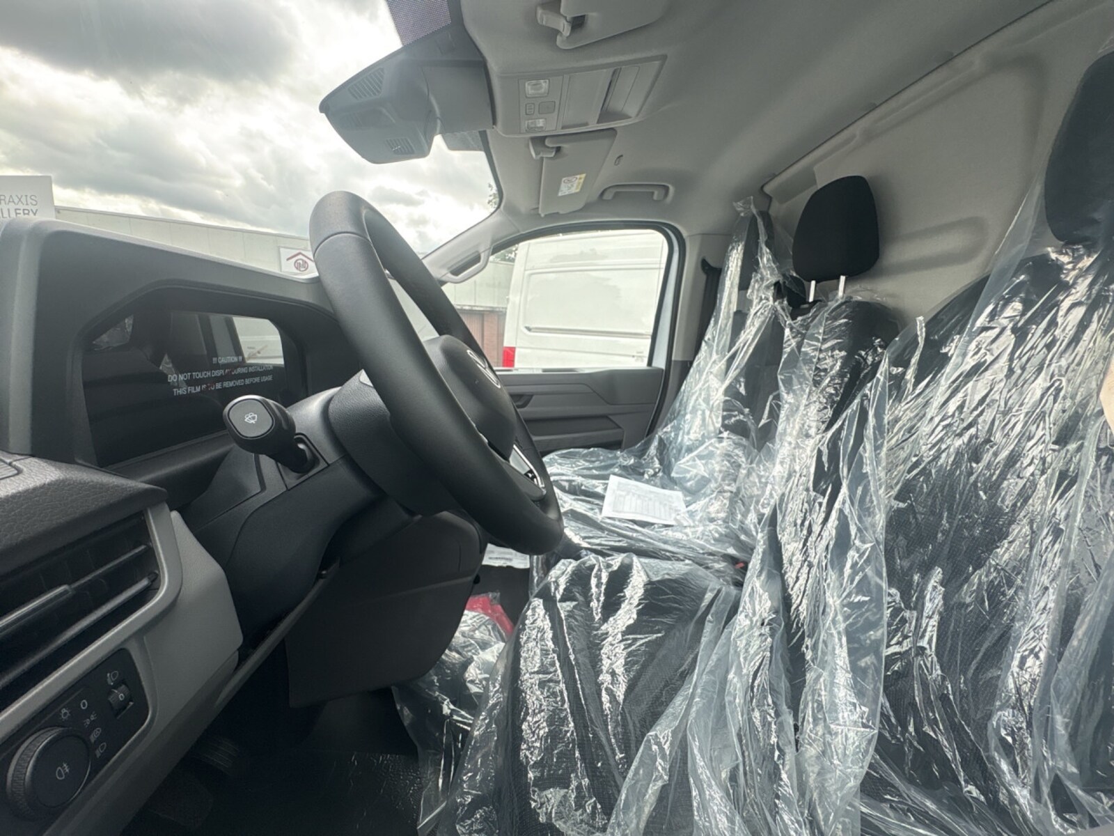Volkswagen Transporter Kasten kurzer Radstand – Bild 9